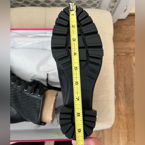 Vince Camuto Donna black size 7 combat boots - Picture 8 of 8